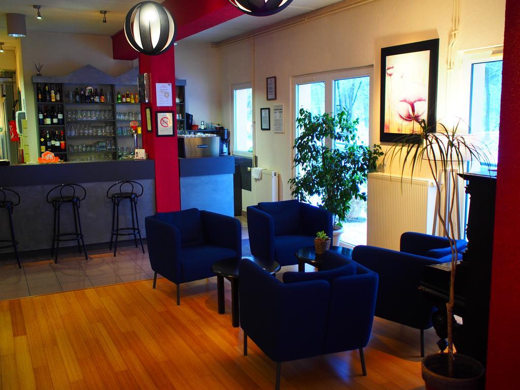 Creutzwald The Originals City, Hotel Et Restaurant Aster, Saint-Avold Nord מראה חיצוני תמונה